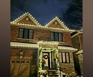 christmaslites.ca_homelightsinstall_brown.png
